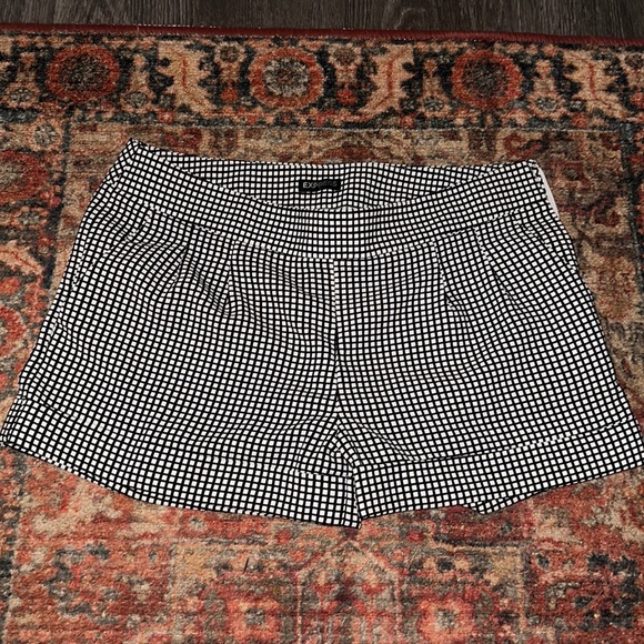 Express printed dressy shorts - Picture 1 of 4